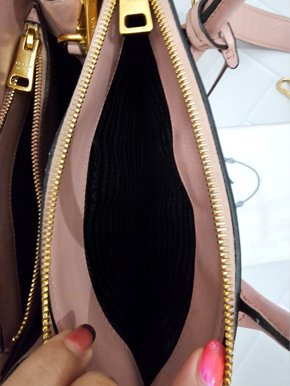 Prada Paradigm Saffiano Leather Tote Pink Authentic Crossbody Satchel - Picture 14 of 15
